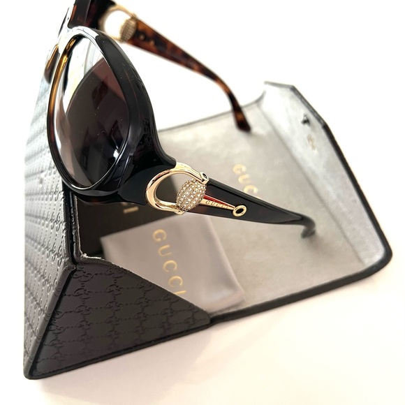 *AUTHENTIC* GUCCI Sunglasses with Rhinestone & Gold Details! 💎🛍💕